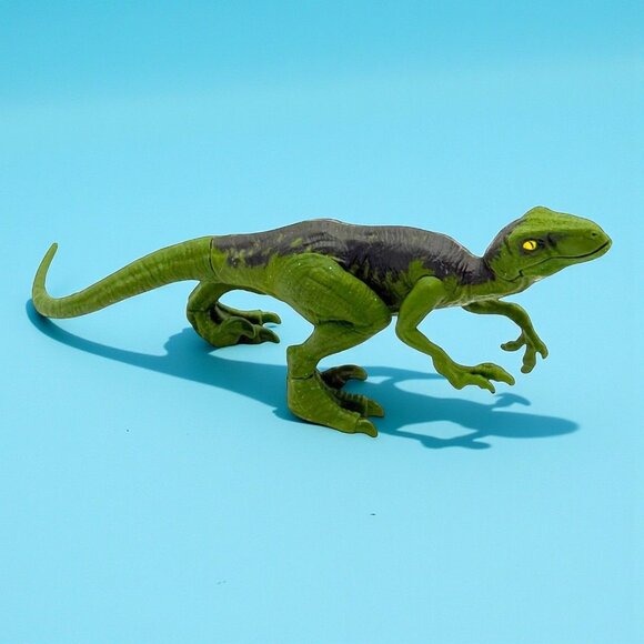 Jurassic World Fallen Kingdom Velociraptor Action Figure By Mattel Green Dinosau - Picture 1 of 8